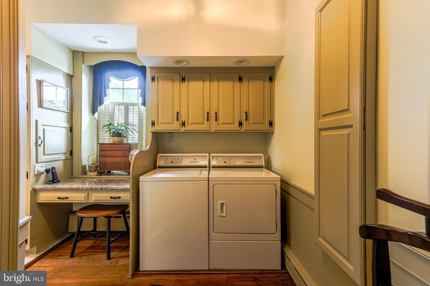 5645 Greenvillage Road photo 23