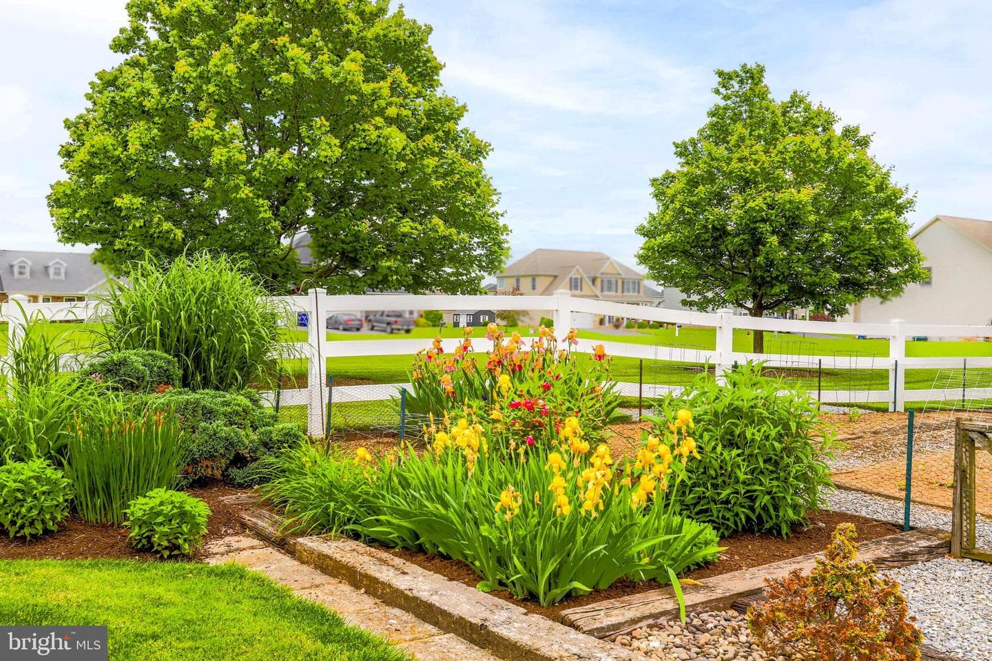 5645 Greenvillage Road photo 45