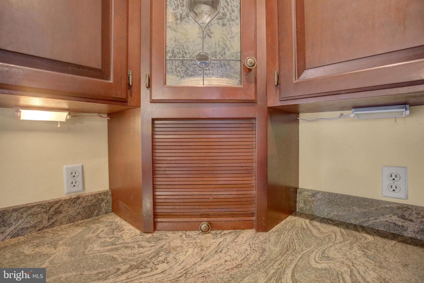 530 E Catherine Street photo 24