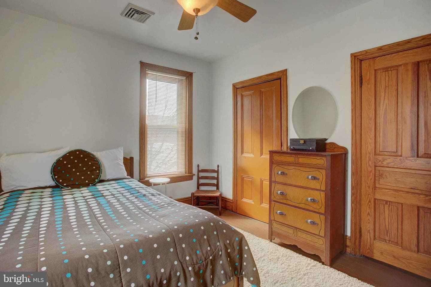 530 E Catherine Street photo 42