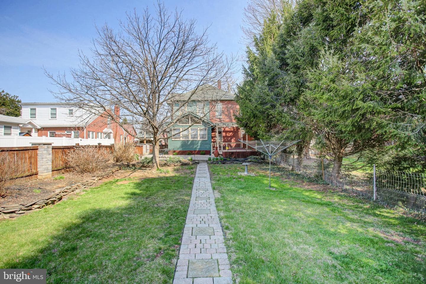 530 E Catherine Street photo 59
