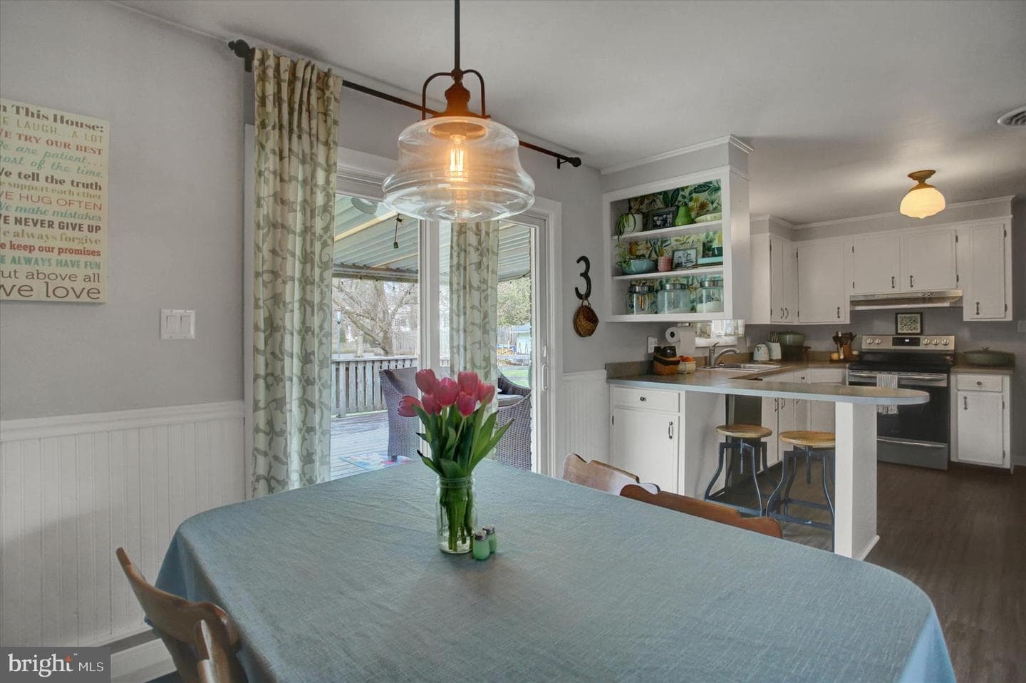 141 Apple Drive photo 9