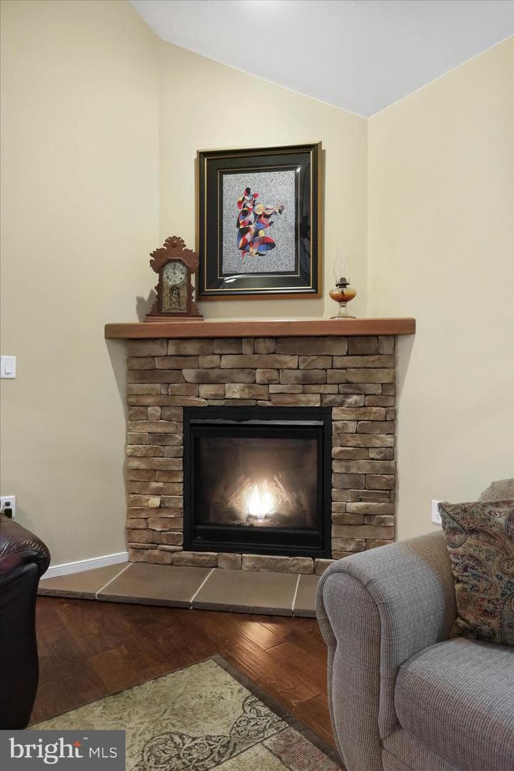 313 Toms Lane photo 20