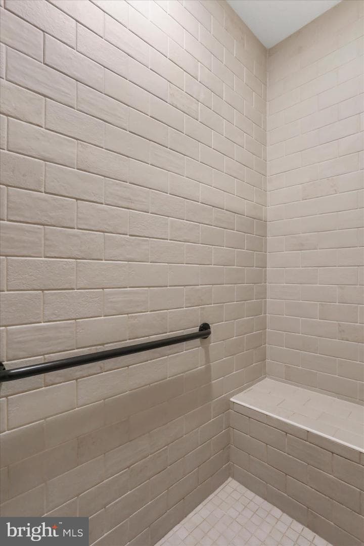 313 Toms Lane photo 33