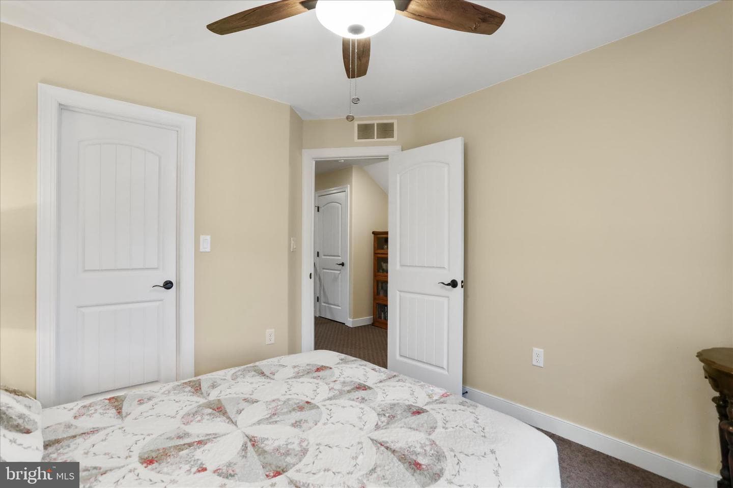 313 Toms Lane photo 40