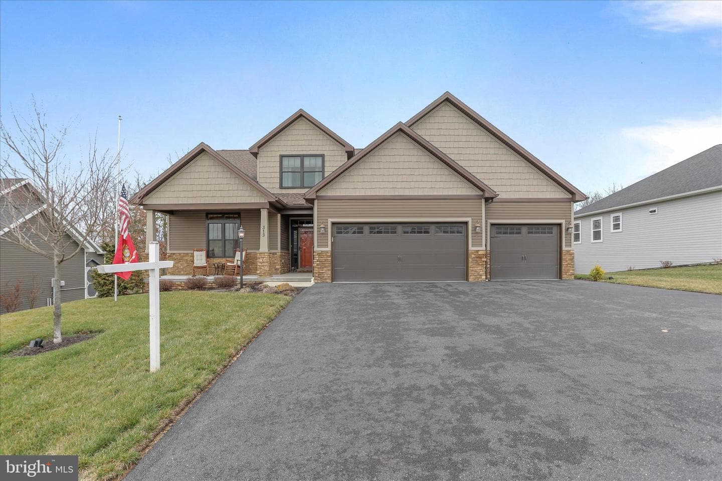 313 Toms Lane photo 5