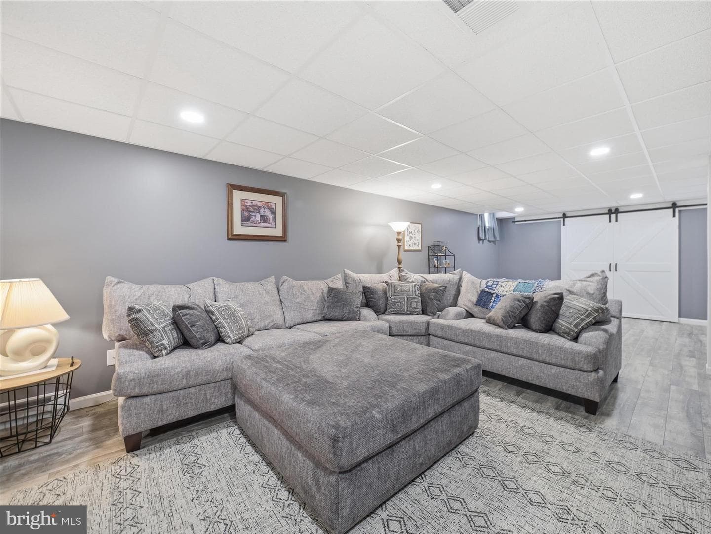570 Starr Avenue photo 34