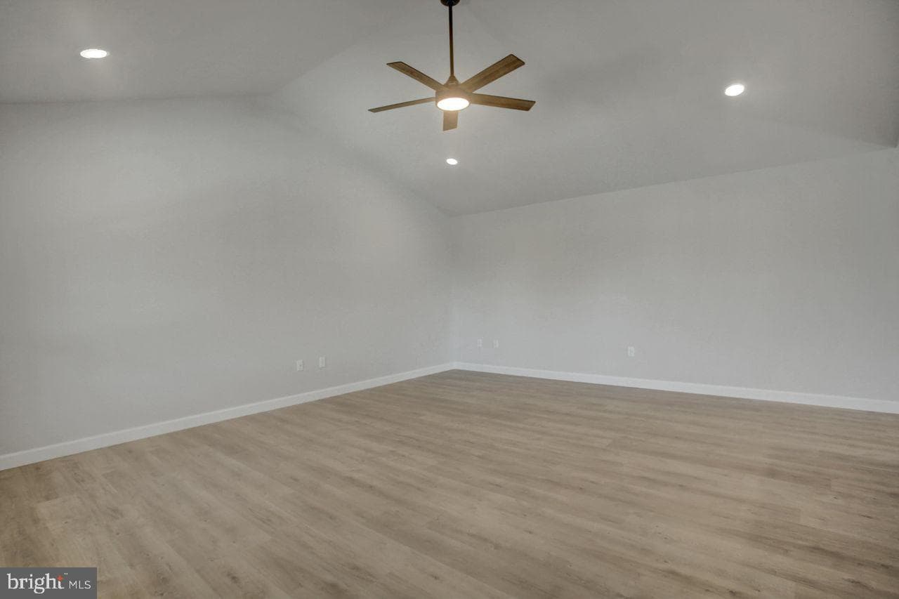 6338 Penn National Drive photo 4