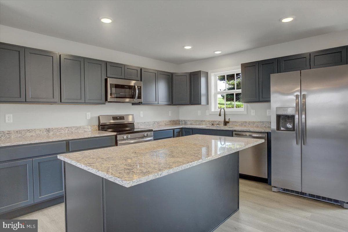 12372 Benning Avenue photo 12