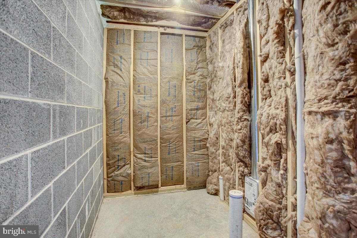 12372 Benning Avenue photo 27