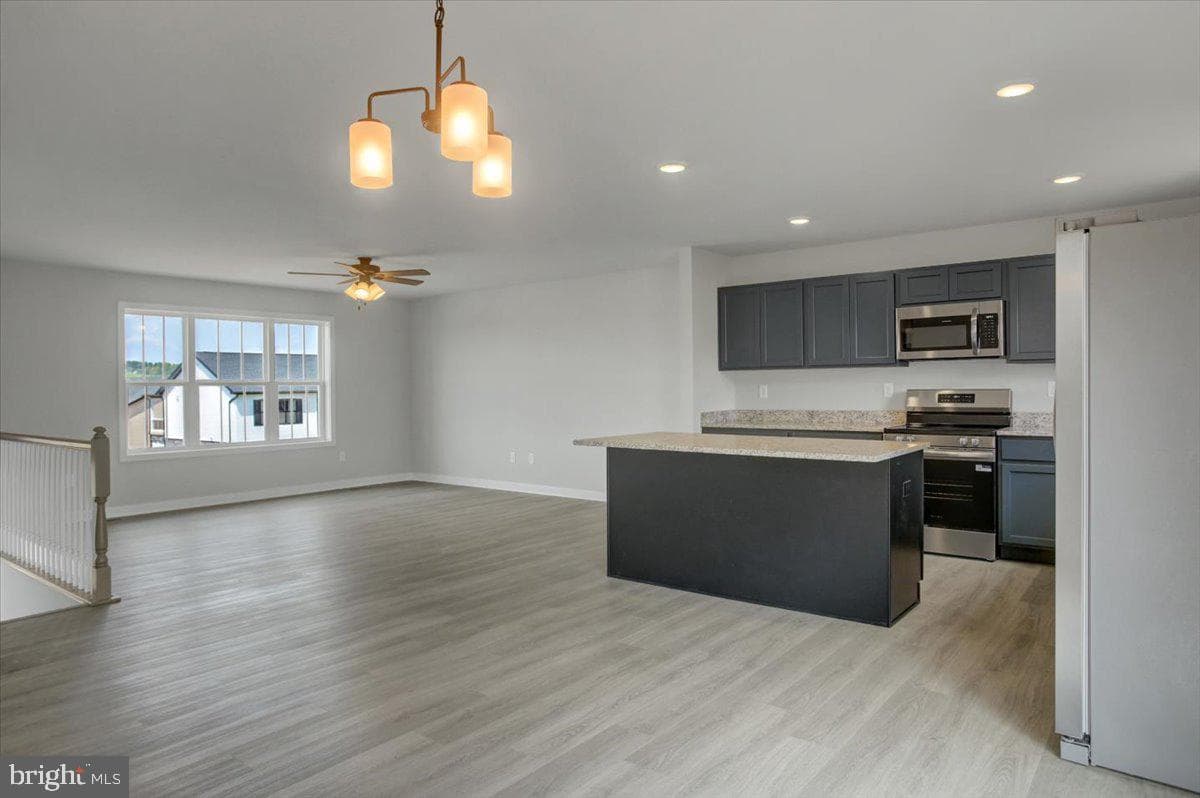 12372 Benning Avenue photo 8
