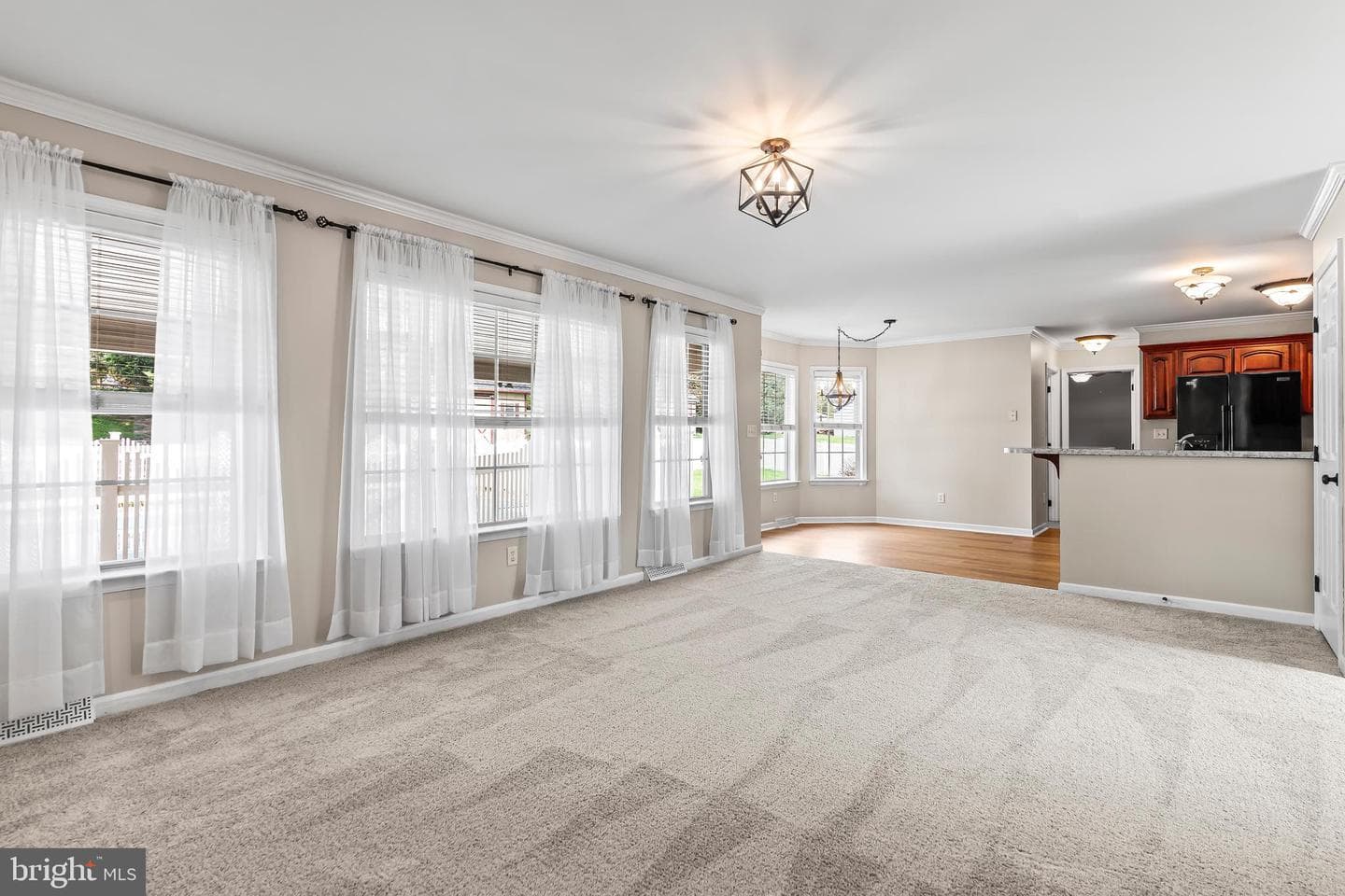 1831 Bell Avenue photo 22