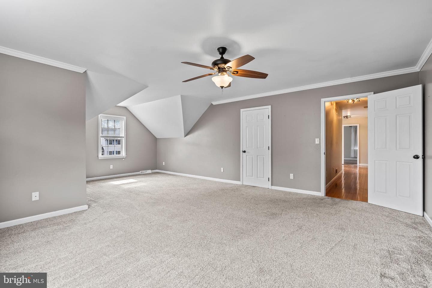 1831 Bell Avenue photo 47