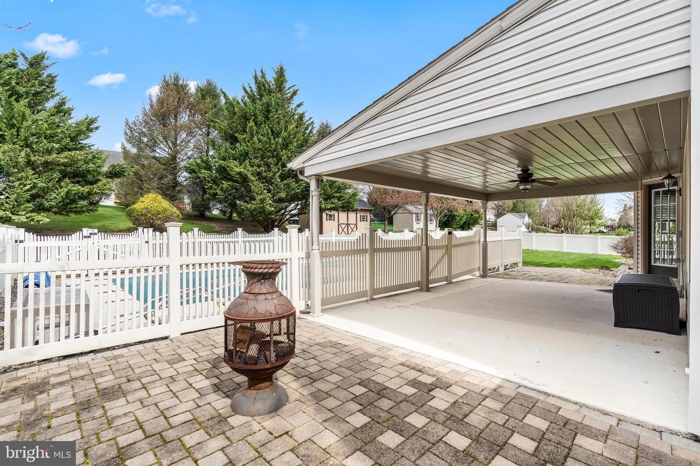 1831 Bell Avenue photo 60