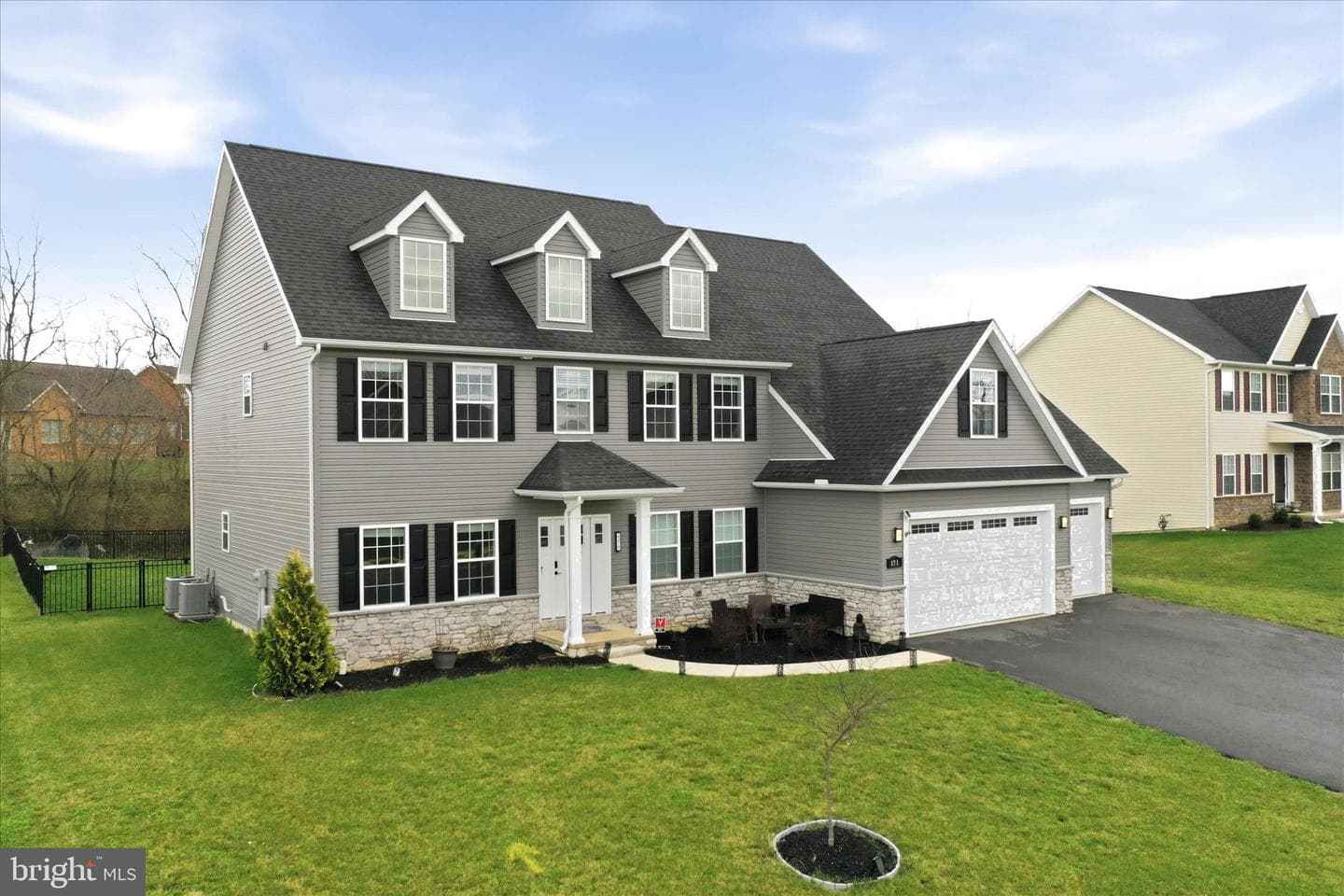 171 Delanie Drive photo 2