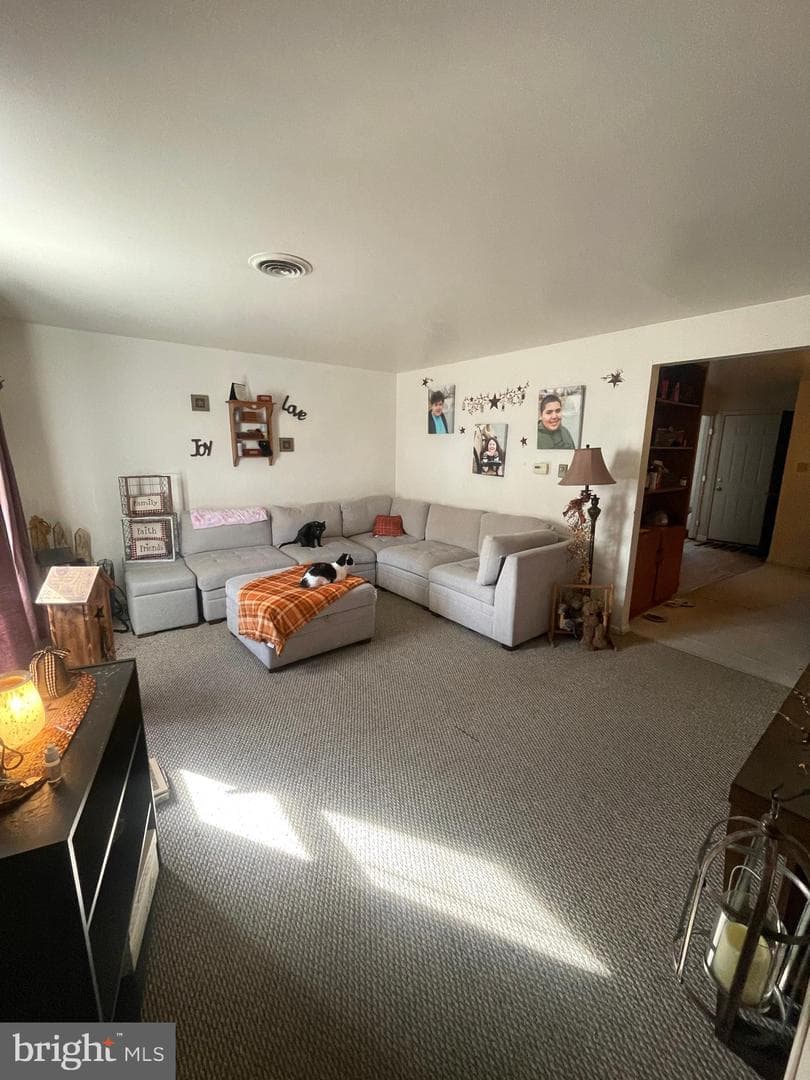 3445 Gregway Drive photo 2