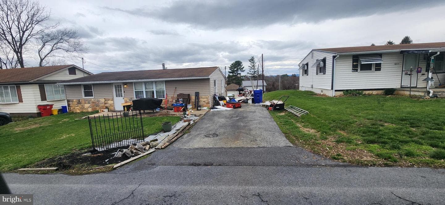13 Forest Avenue photo 5