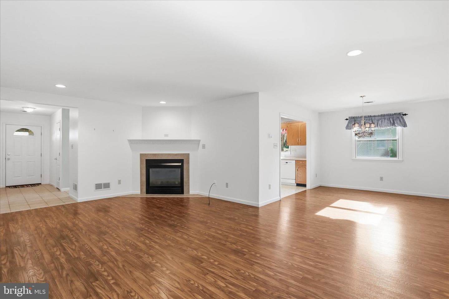 312 Woodvale Drive photo 12