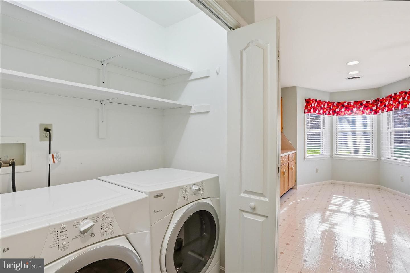312 Woodvale Drive photo 22