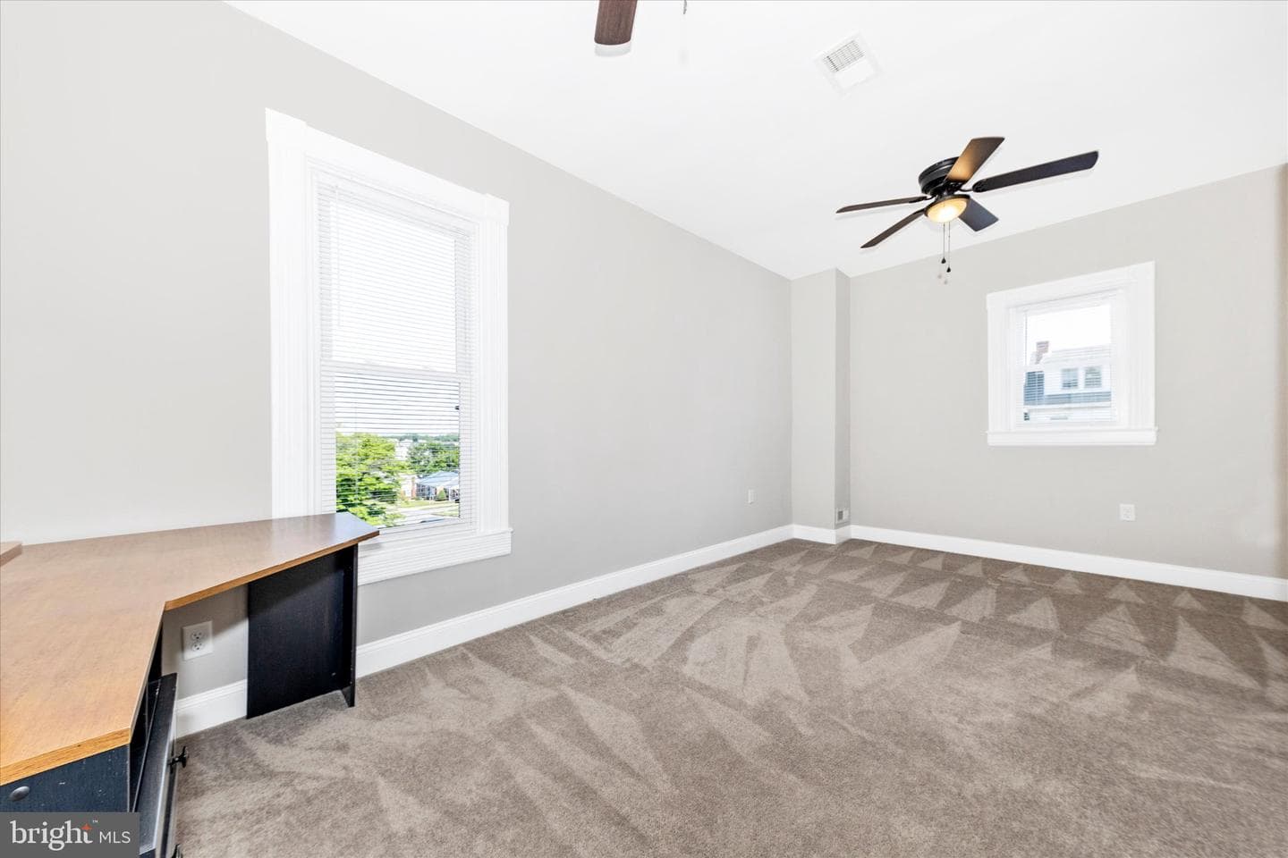 140 N Grant Street photo 26