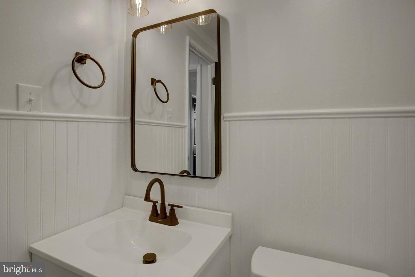 67 5th Avenue photo 22