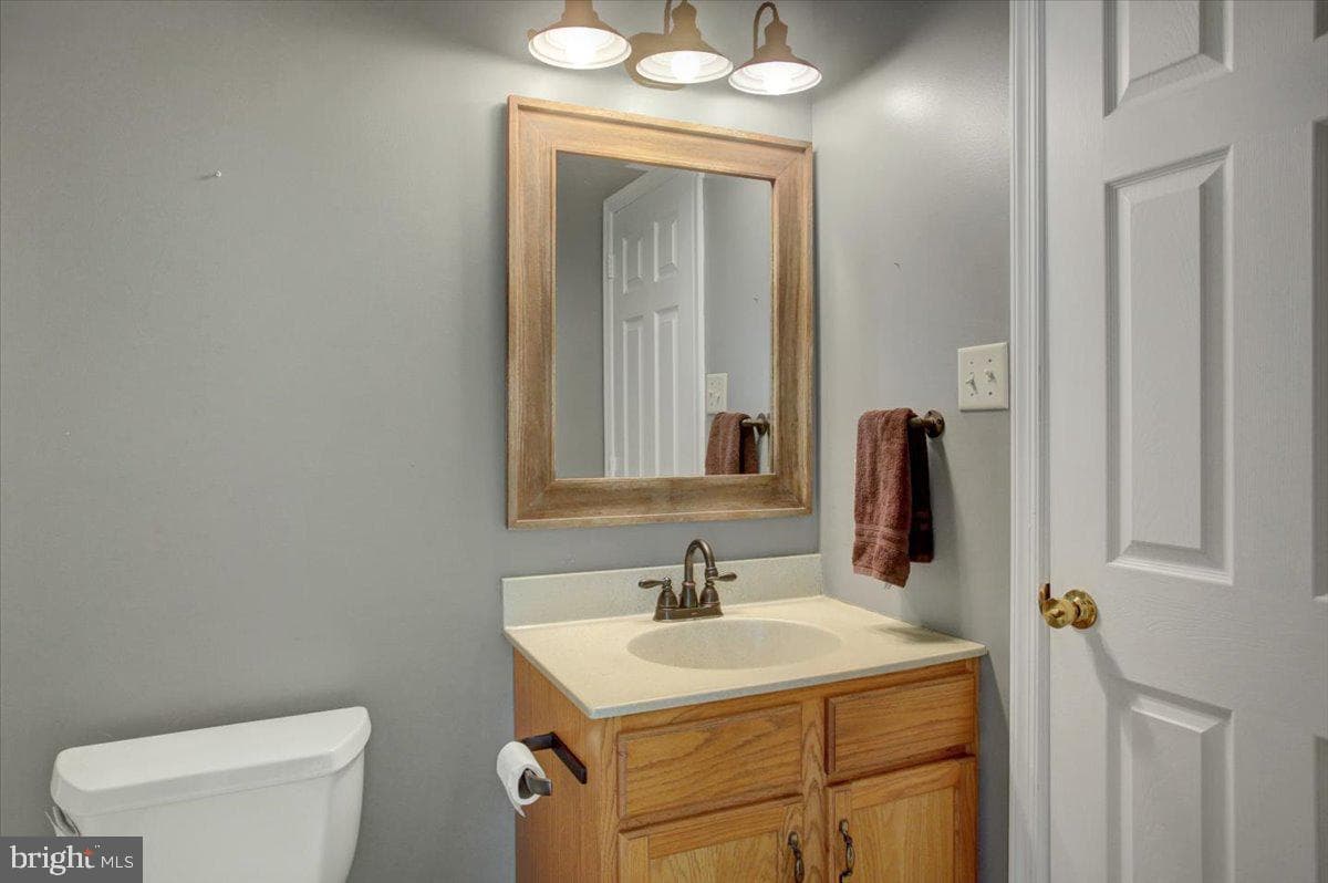 3628 Harold Place photo 22