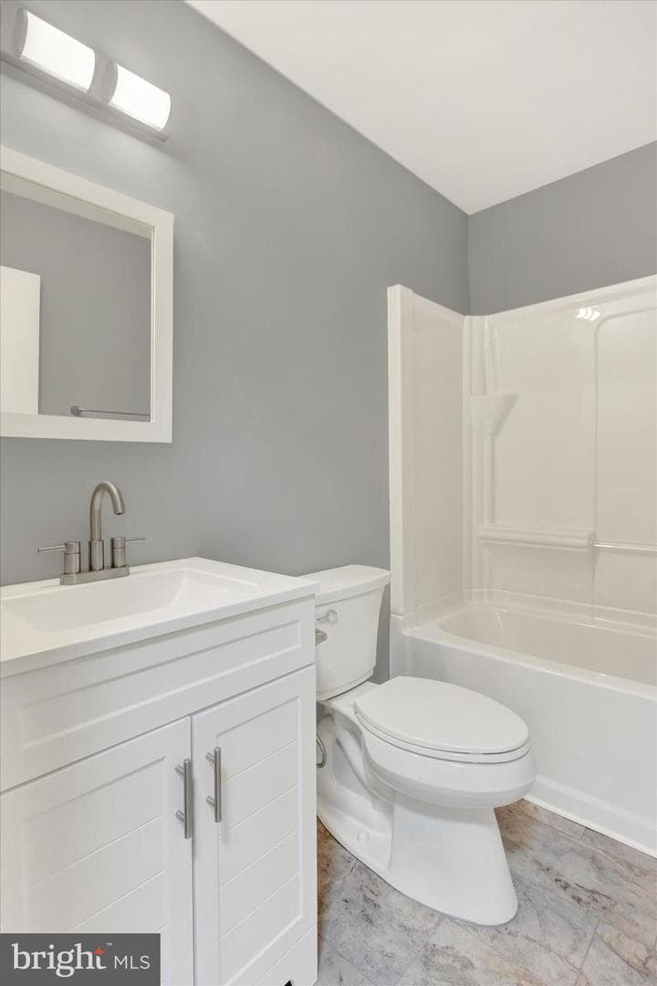 306 Cottage Street photo 13
