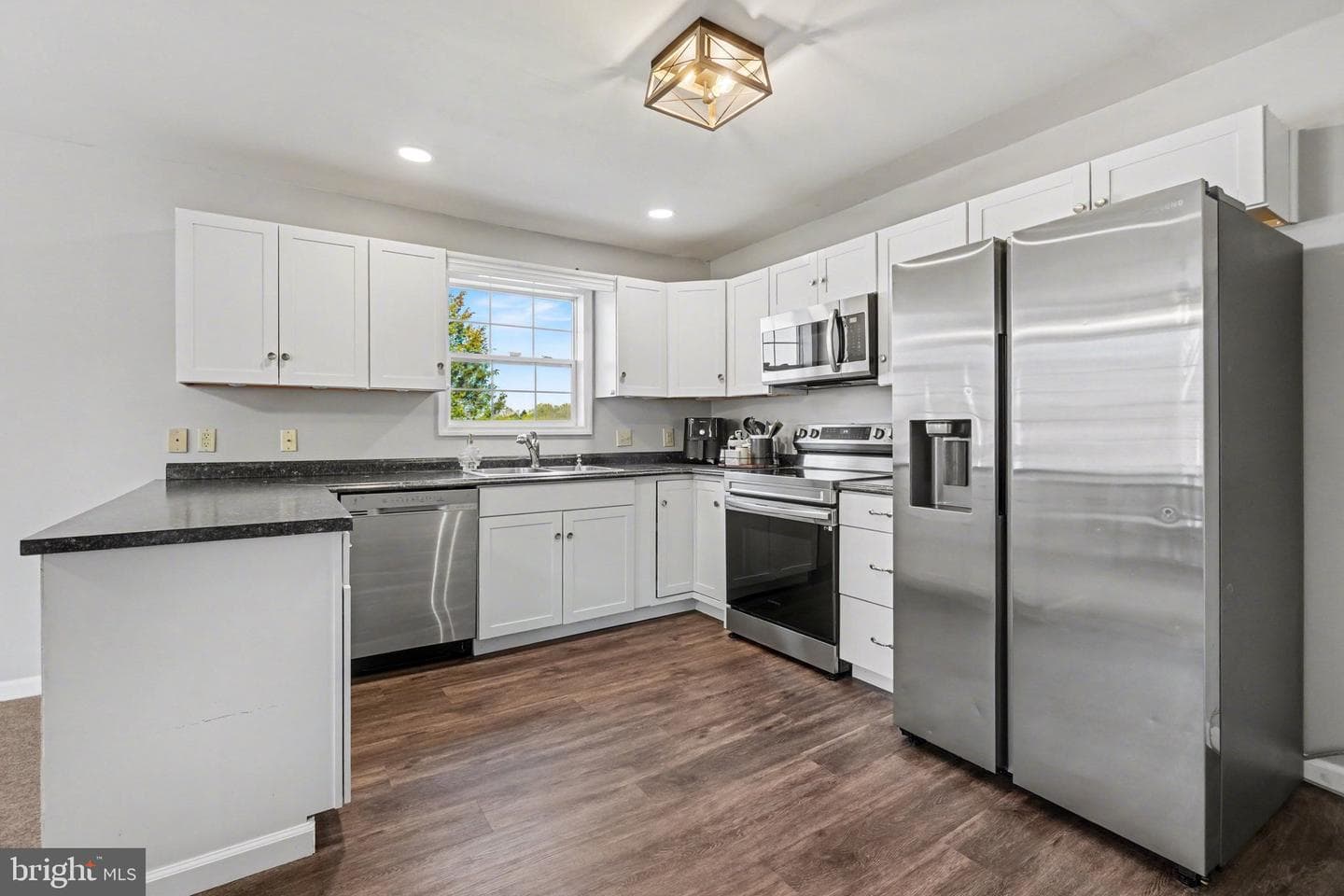 420 Fairview Avenue photo 14