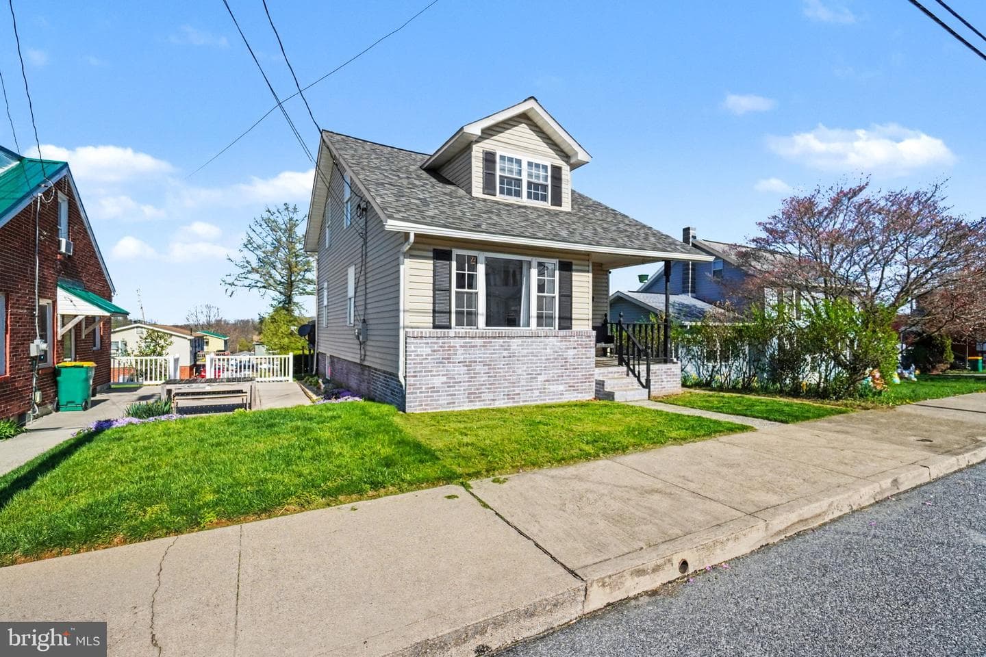 420 Fairview Avenue photo 3