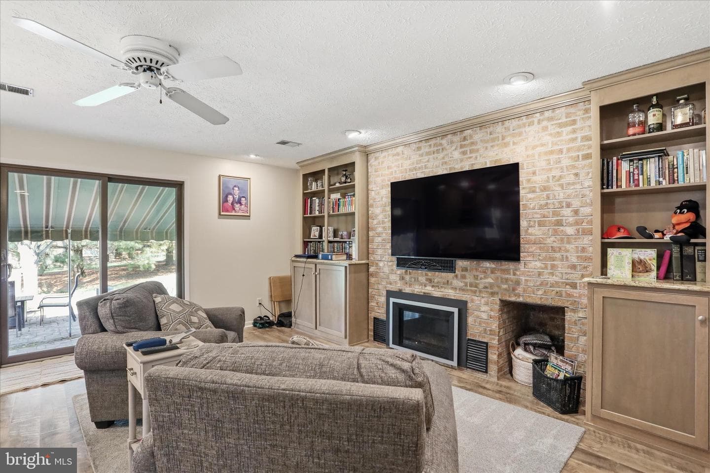 251 Stonegate Circle North N photo 24