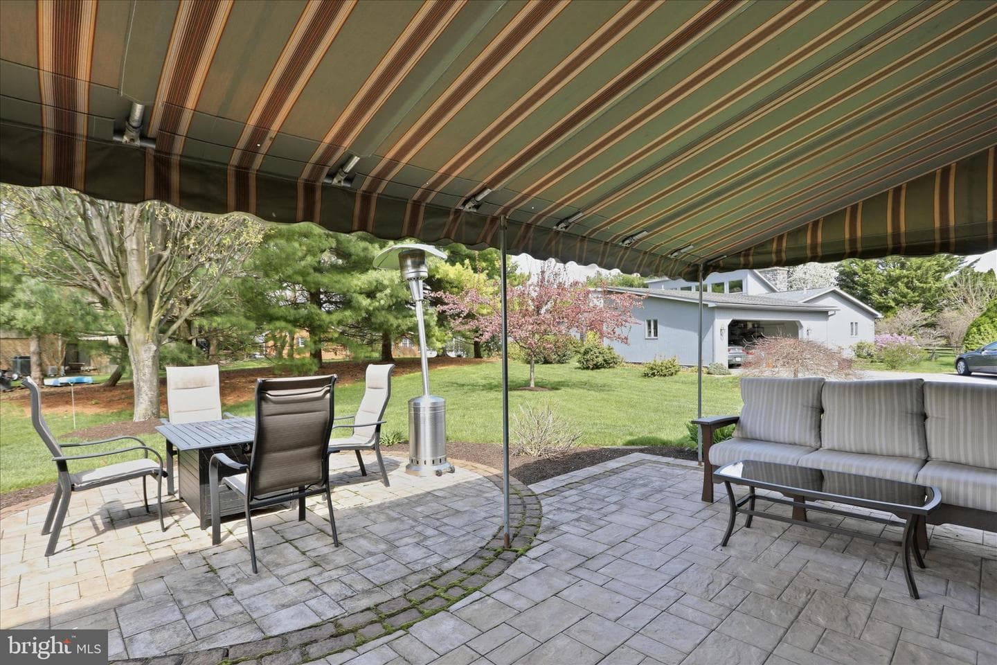 251 Stonegate Circle North N photo 8