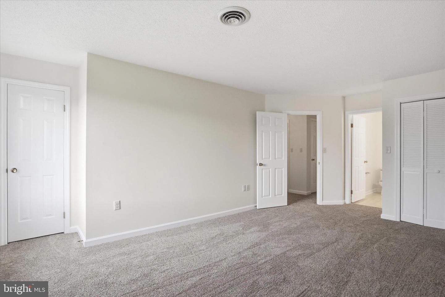 334 Stonegate Court photo 20