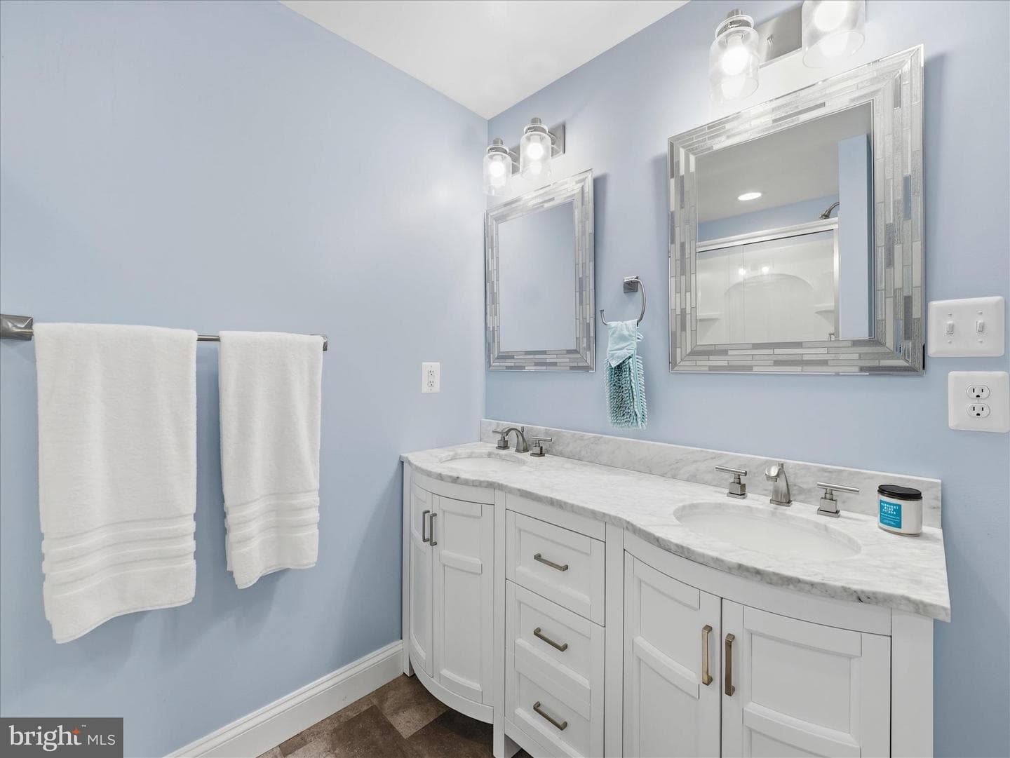 1356 Emilys Court photo 38