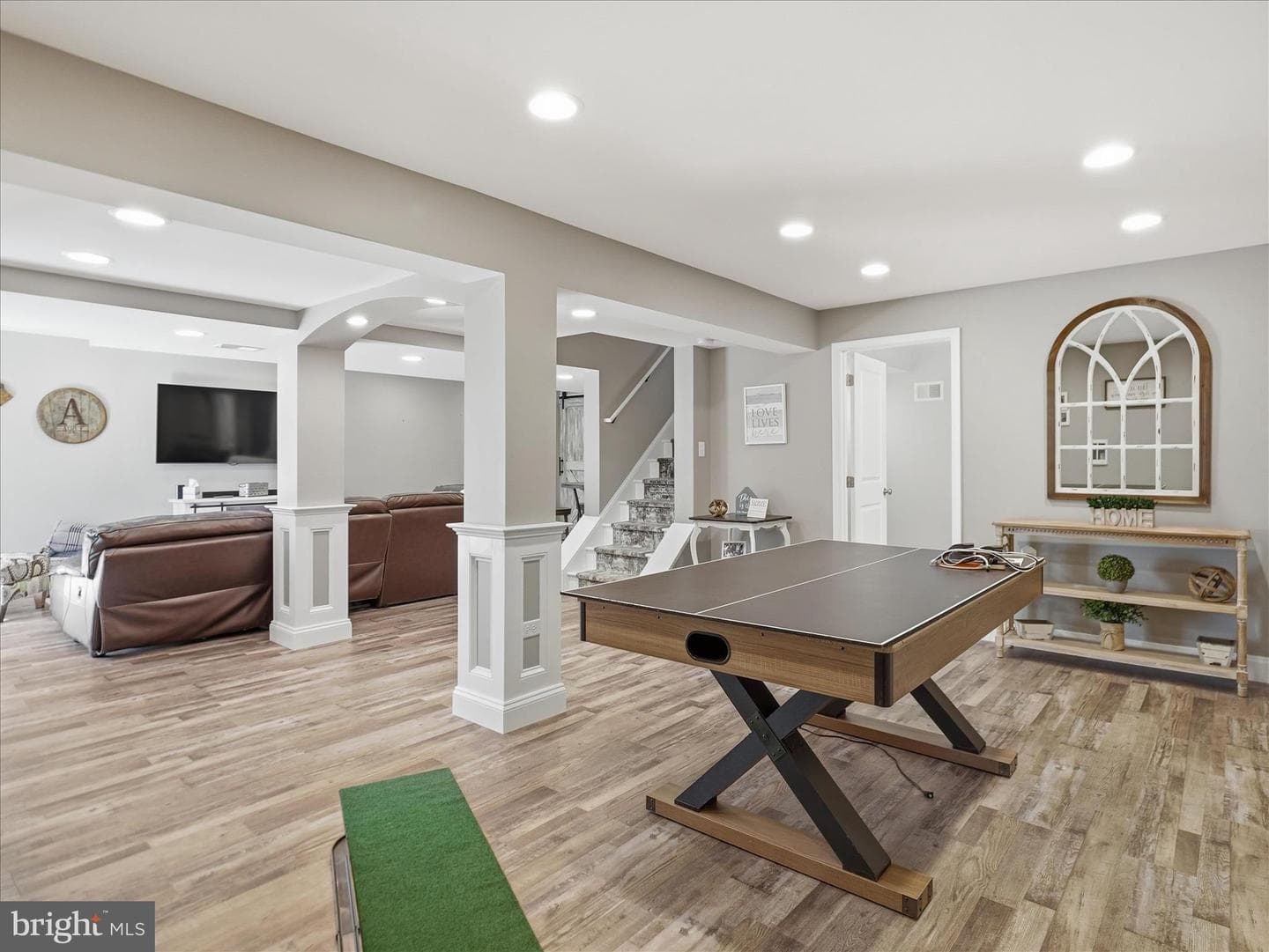 1356 Emilys Court photo 43