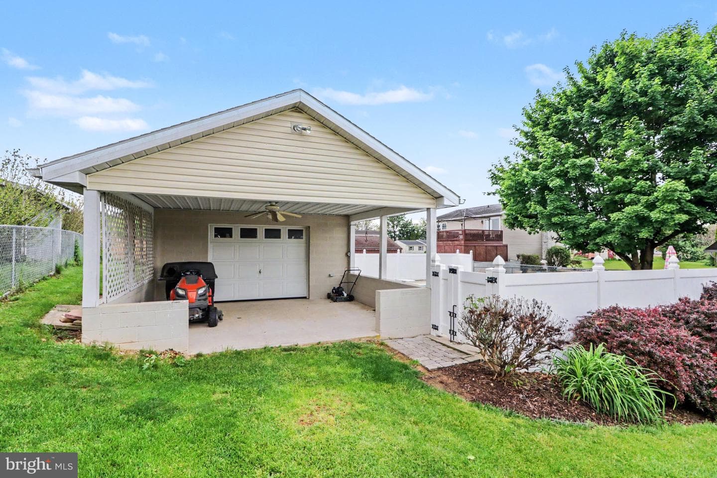 50 Eisenhower Dr photo 27