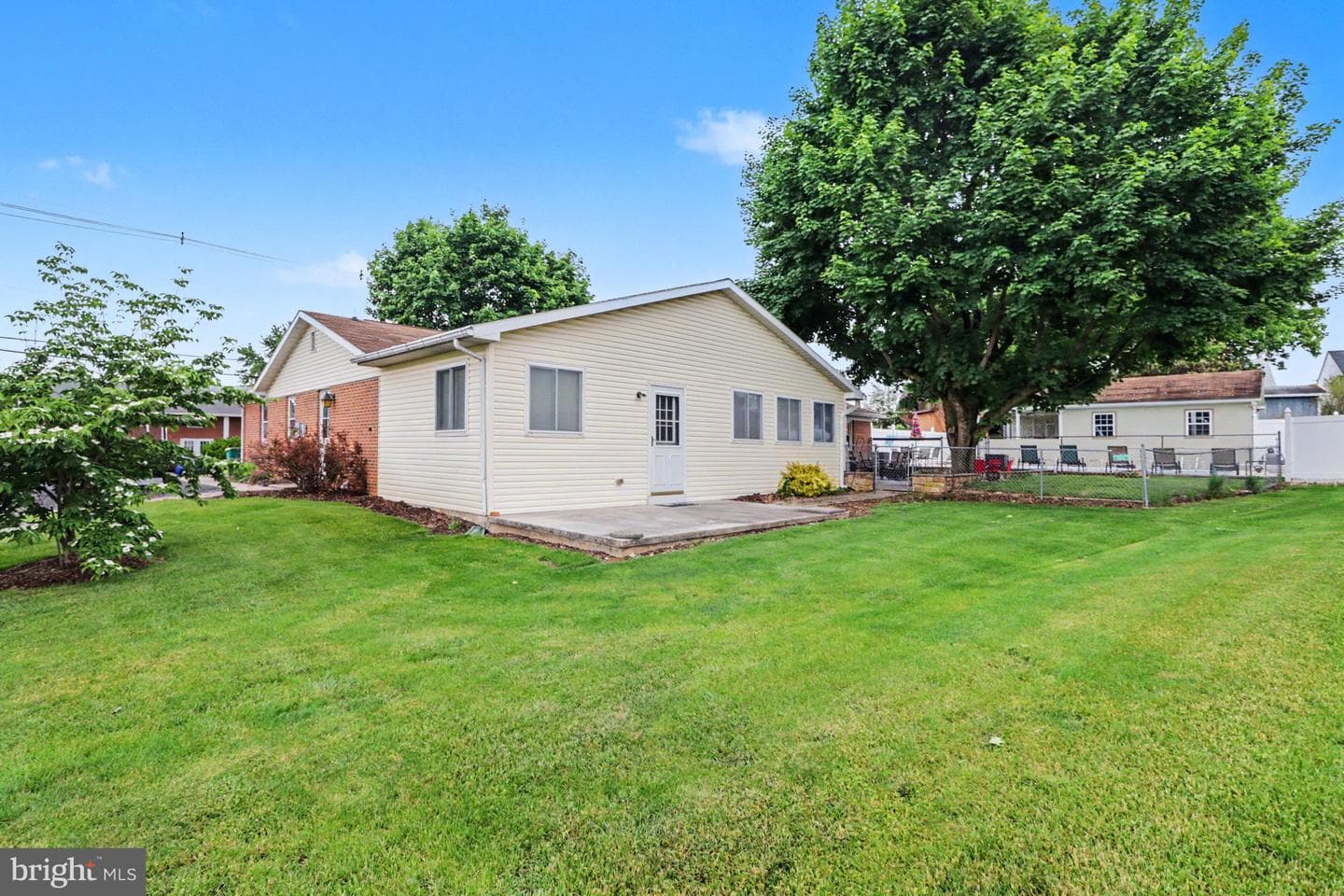 50 Eisenhower Dr photo 28