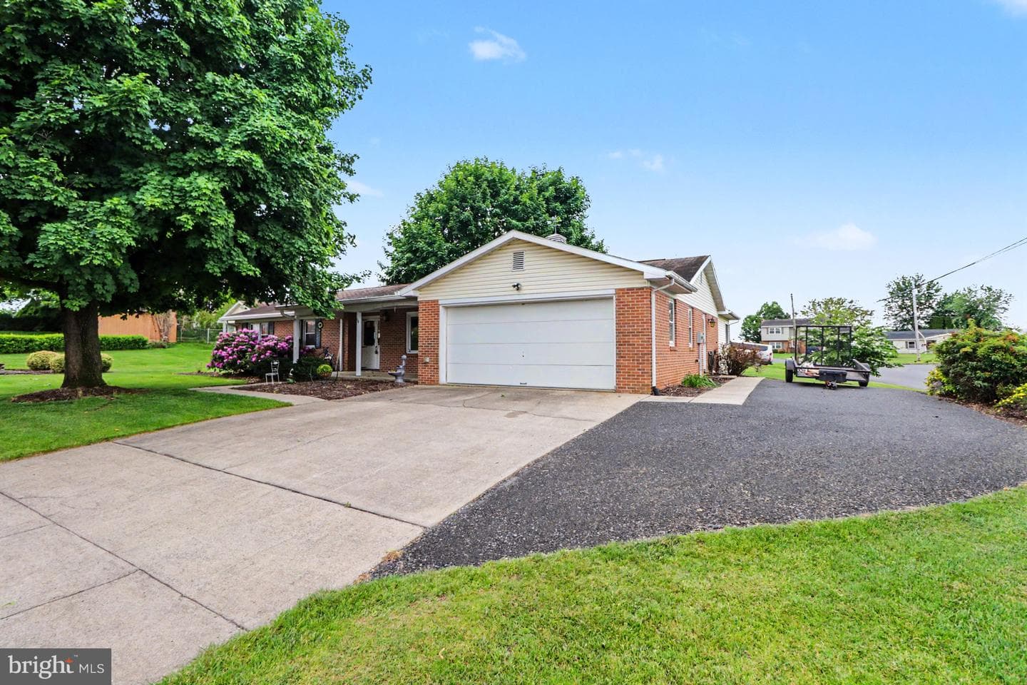 50 Eisenhower Dr photo 4