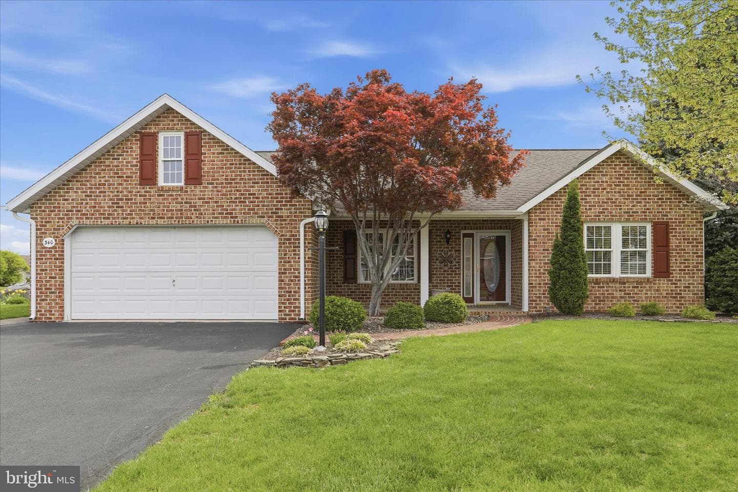 340 Suelinn Drive photo 2