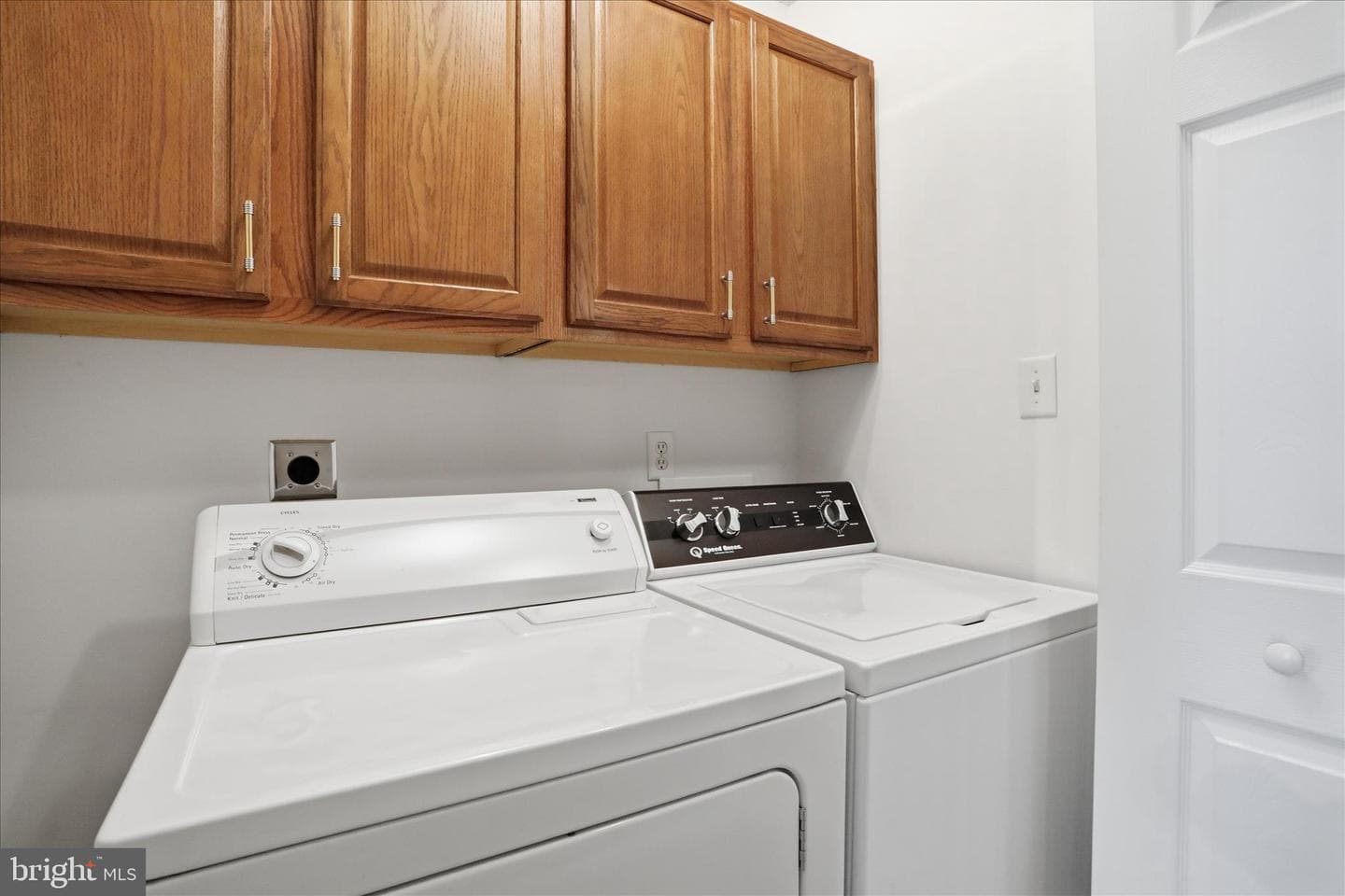 340 Suelinn Drive photo 24