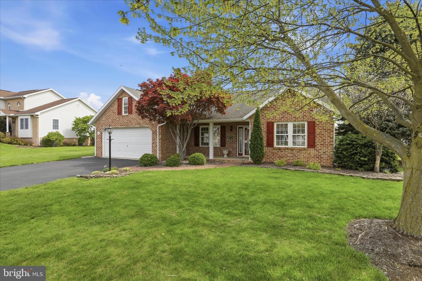 340 Suelinn Drive photo 4