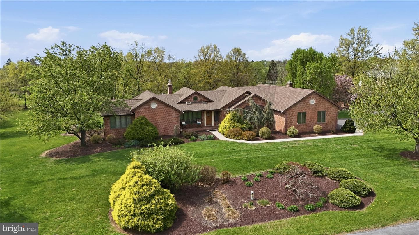 456 Lindman Drive photo 4