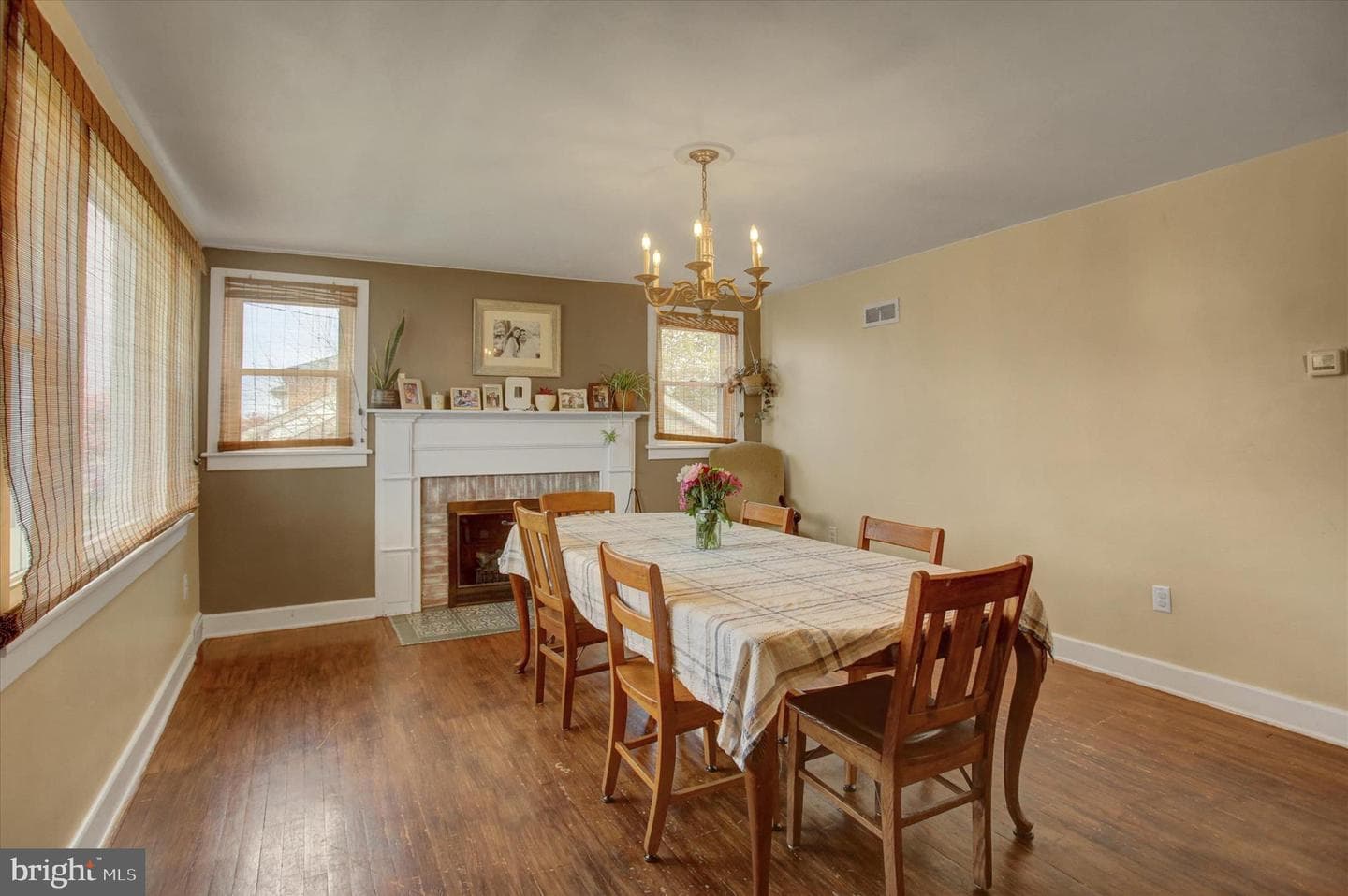 374 Glen Street photo 15
