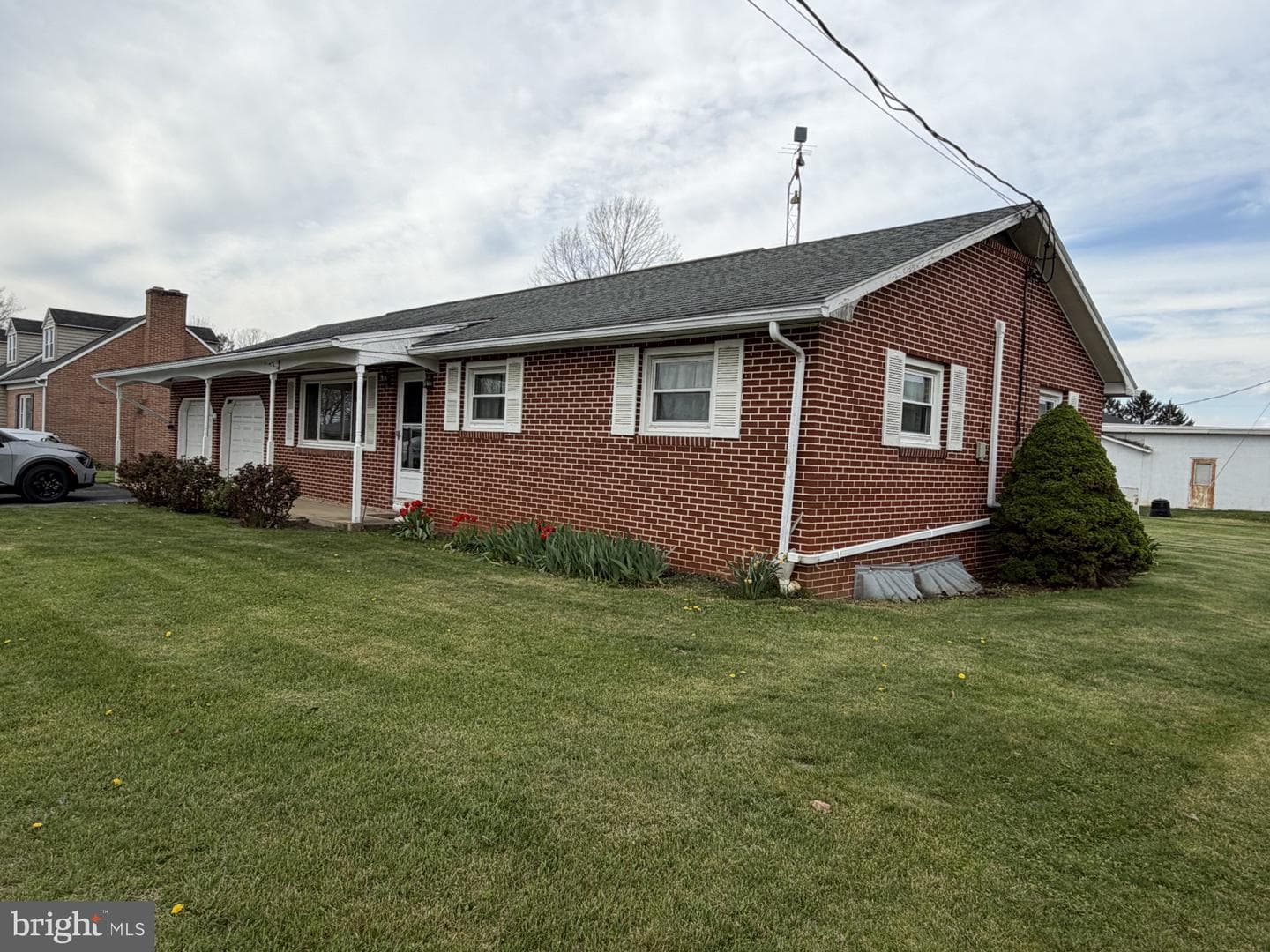 7935 Scenic Drive photo 2