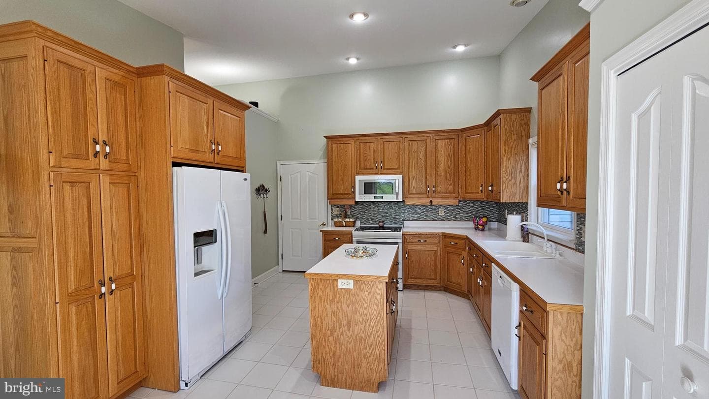 132 Buckingham Drive photo 8