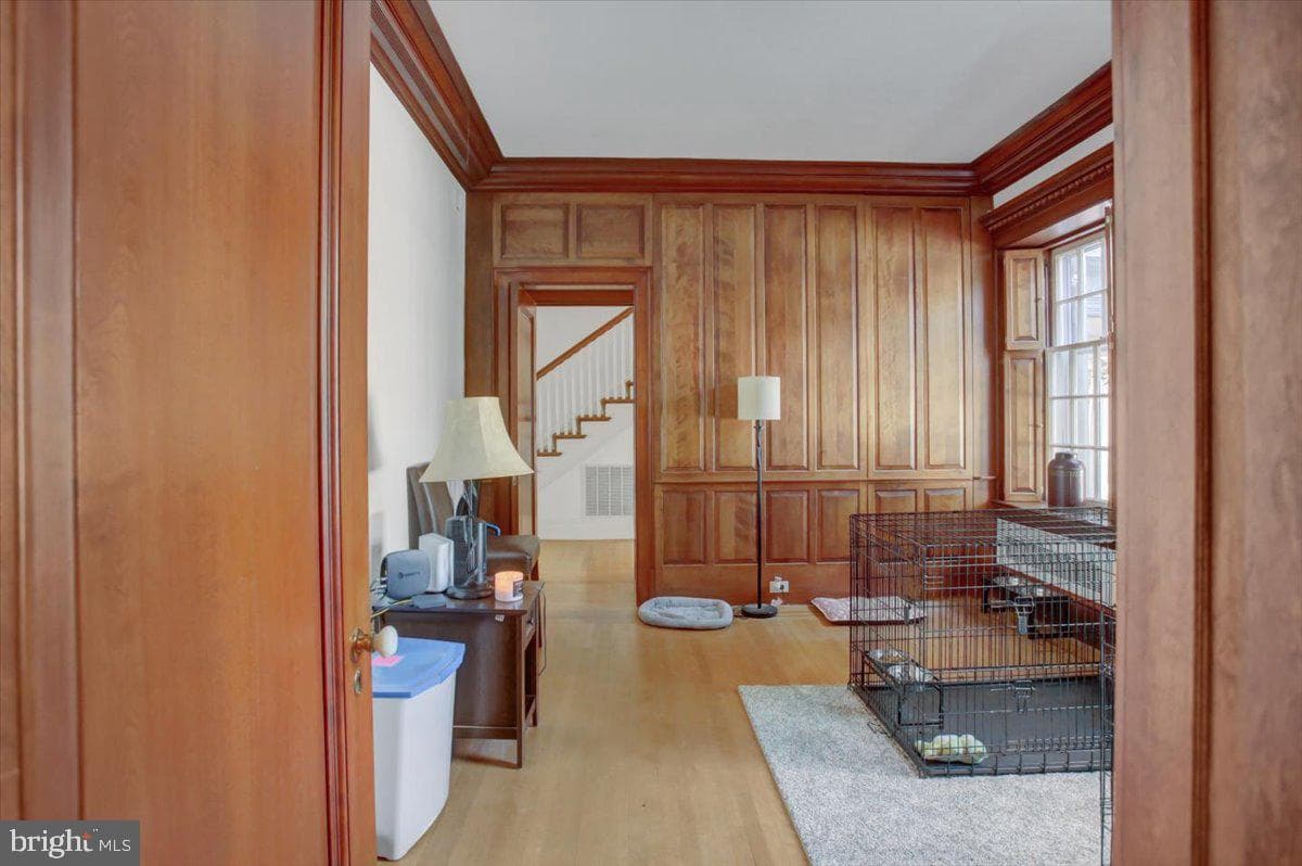 307 W King St photo 12