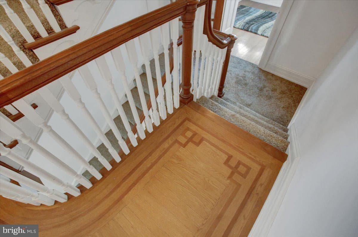 307 W King St photo 25