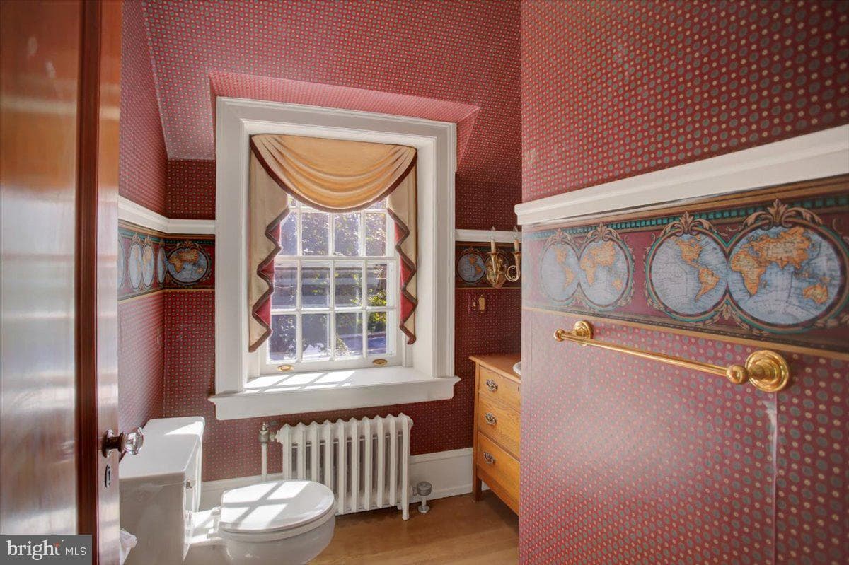 307 W King St photo 28