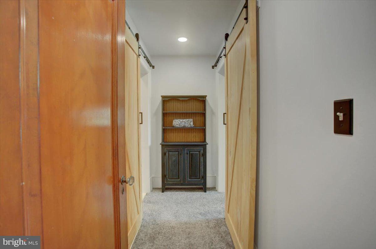 307 W King St photo 31