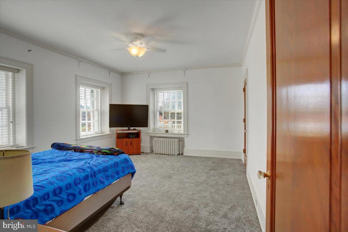 307 W King St photo 50