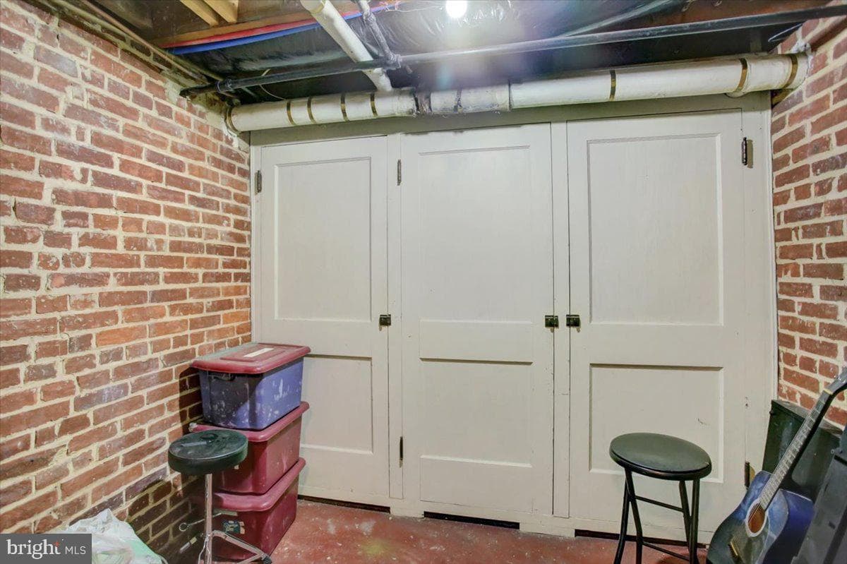307 W King St photo 58